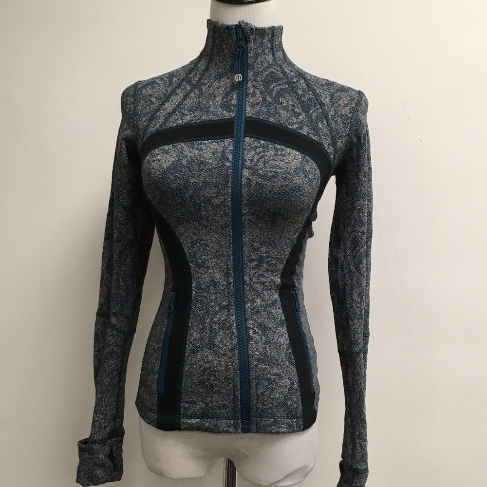 Lululemon blue gray black scuba zip jacket thumbholes 2 athletic